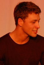 Mitch Hewer : mitch-hewer-1325027699.jpg