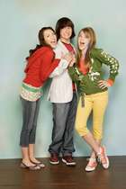 Mitchel Musso : TI4U_u1275745412.jpg