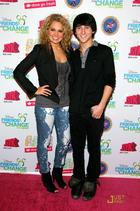 Mitchel Musso : TI4U_u1286825961.jpg