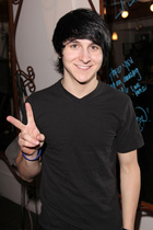 Mitchel Musso : mitchel_musso_1242063927.jpg