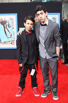 Moises Arias : TI4U1387975687.jpg