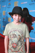 Moises Arias : moisesarias_1215386443.jpg