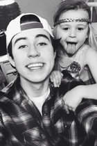 Nash Grier : nash-grier-1427128202.jpg