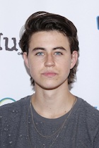 Nash Grier : nash-grier-1451351881.jpg