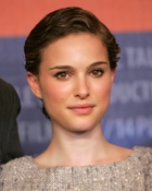 Natalie Portman : natalie-portman-1427139426.jpg