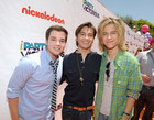 Nathan Kress : TI4U_u1311198568.jpg