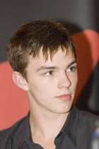 Nicholas Hoult : TI4U_u1151619085.jpg