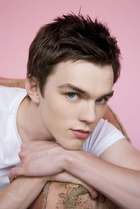 Nicholas Hoult : nicholas_hoult_1259351176.jpg