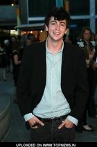 Nicholas Braun : nick_braun_1274796904.jpg