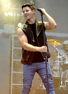 Nick Jonas : nick-jonas-1432342302.jpg