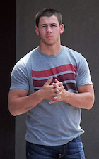 Nick Jonas : nick-jonas-1476250278.jpg