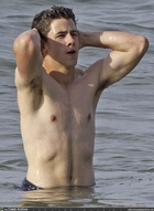 Nick Jonas : nickjonas_1304449611.jpg