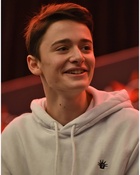 Noah Schnapp : noah-schnapp-1617232164.jpg