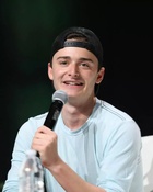 Noah Schnapp : noah-schnapp-1654514893.jpg