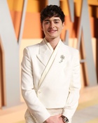 Noah Schnapp : noah-schnapp-1741021692.jpg