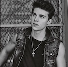 Nolan Gerard Funk : nolan-gerard-funk-1444730401.jpg