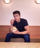 Nolan Gerard Funk : nolan-gerard-funk-1476144721.jpg