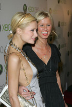 Paris Hilton : TI4U_u1255844128.jpg