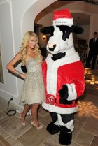 Paris Hilton : paris-hilton-1330533833.jpg