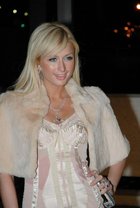 Paris Hilton : paris-hilton-1331773487.jpg