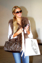 Paris Hilton : paris-hilton-1331825703.jpg