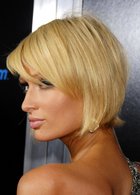 Paris Hilton : parishilton_1260046921.jpg