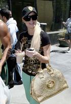 Paris Hilton : parishilton_1261338233.jpg