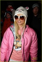 Paris Hilton : parishilton_1262365071.jpg