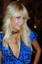 Paris Hilton : parishilton_1285601447.jpg