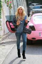 Paris Hilton : parishilton_1290649850.jpg