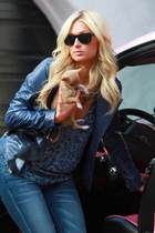 Paris Hilton : parishilton_1290650791.jpg