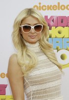 Paris Hilton : parishilton_1307726078.jpg