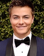 Peyton Meyer : peyton-meyer-1448445660.jpg