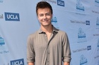 Peyton Meyer : peyton-meyer-1448932081.jpg