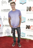 Peyton Meyer : peyton-meyer-1471311001.jpg