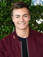 Peyton Meyer : peyton-meyer-1476121880.jpg