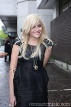 Pixie Lott  : pixielott_1277074104.jpg