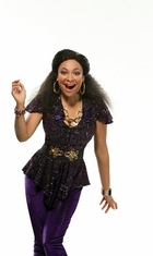 Raven-Symoné : raven-symon-1349363818.jpg