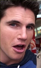 Robbie Amell : robbie-amell-1423509571.jpg