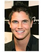 Robbie Amell : robbieamell_1289177068.jpg