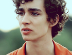 Robert Sheehan : robert-sheehan-1351615278.jpg