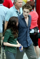 Robert Pattinson : TI4U_u1243664597.jpg