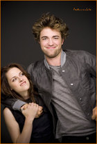 Robert Pattinson : TI4U_u1290054227.jpg