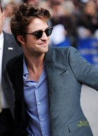 Robert Pattinson : robert-pattinson-1340333524.jpg