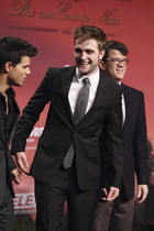 Robert Pattinson : robert-pattinson-1360565062.jpg