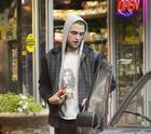 Robert Pattinson : robert-pattinson-1364184952.jpg