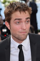 Robert Pattinson : robert-pattinson-1379802777.jpg