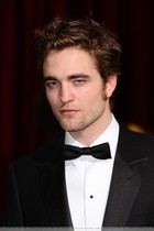 Robert Pattinson : robert_pattinson_1235930507.jpg