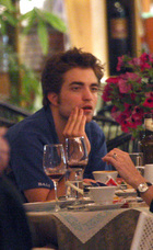 Robert Pattinson : robert_pattinson_1243837064.jpg