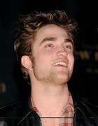 Robert Pattinson : robert_pattinson_1259867589.jpg